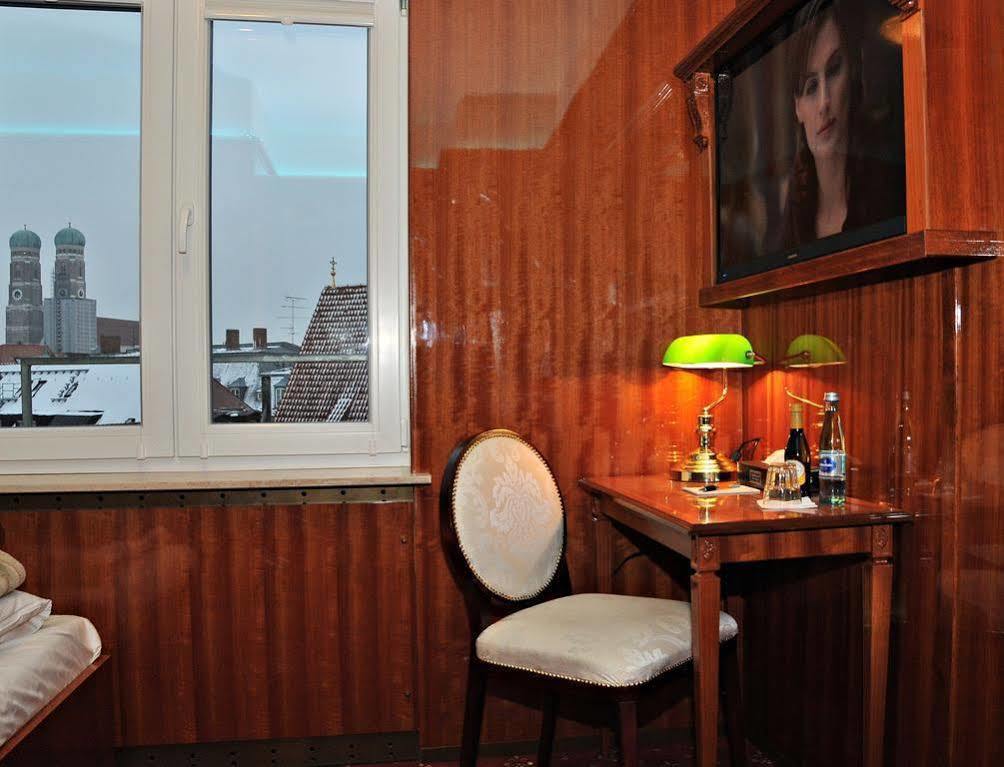 Hotel Du Train มิวนิก ภายนอก รูปภาพ