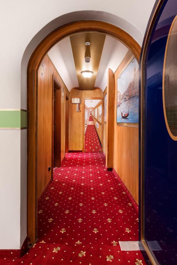Hotel Du Train มิวนิก ภายนอก รูปภาพ