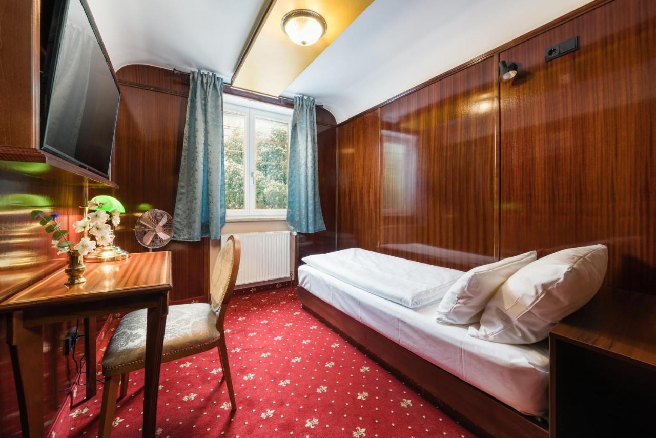 Hotel Du Train มิวนิก ภายนอก รูปภาพ